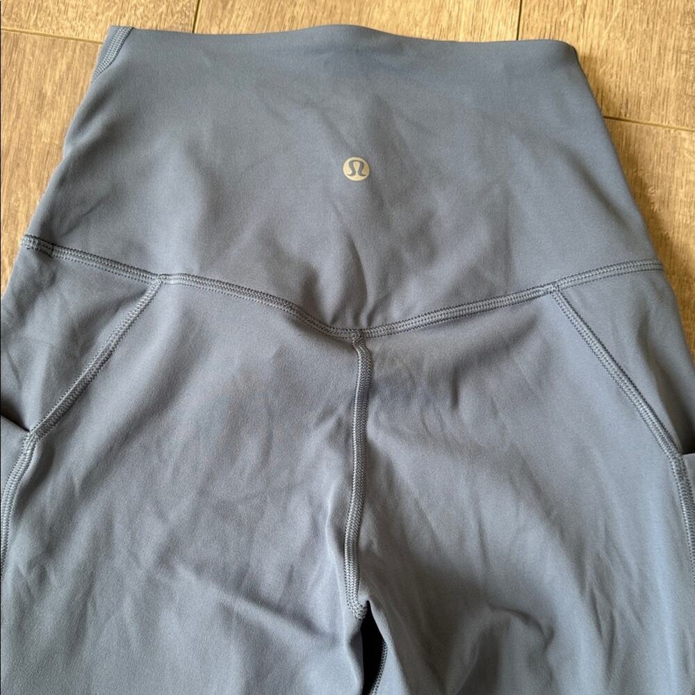 Lululemon Align High Rise Leggings 28” Pockets Washed Denim Size 4 Minimalist - Picture 7 of 8